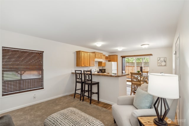 living area with baseboards