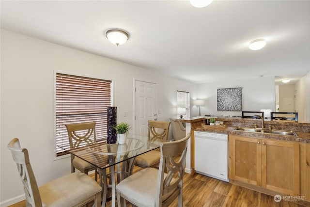 dining room featuring light wood-style flooring