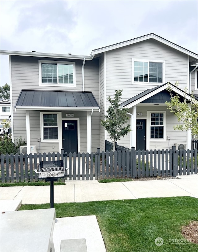 view of front of home with covered porch