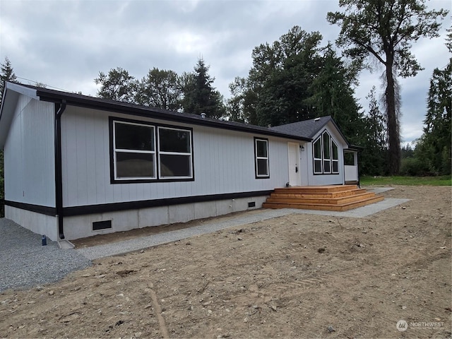 manufactured / mobile home with crawl space