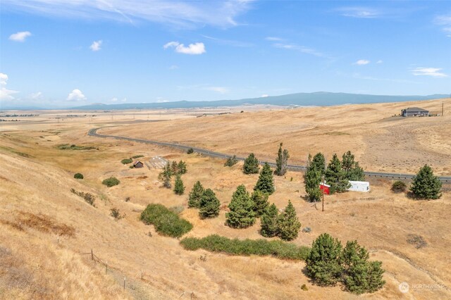 701 Dooley Rd, Centerville, WA 98613
