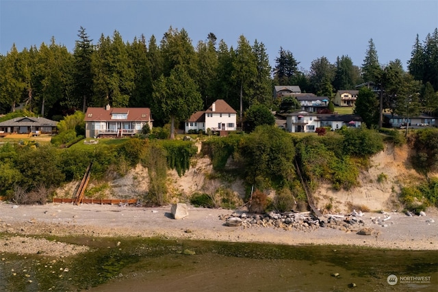 bird's eye view featuring a water view