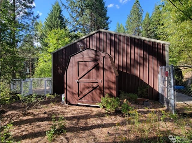 view of outbuilding