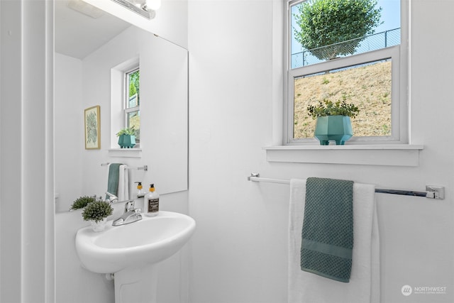 bathroom with sink