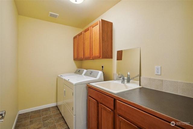 403 N I St, Tacoma, WA 98403 - clothes washing area with separate washer and dryer, baseboards, visible vents, cabinet space, and a sink