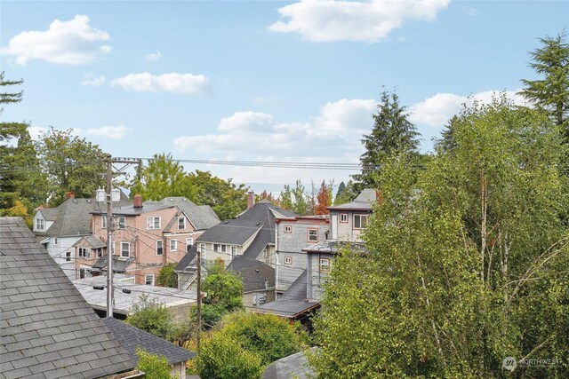 403 N I St, Tacoma, WA 98403 - drone / aerial view featuring a residential view