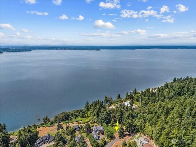 Listing photo 3 for 434 Foxfire Rd, Fox Island WA 98333