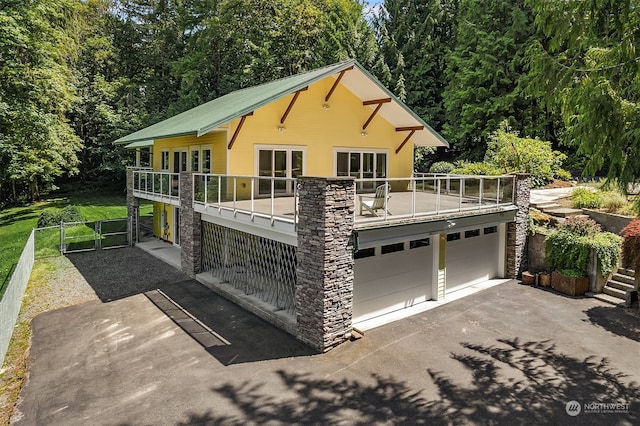 view of front of house with a garage