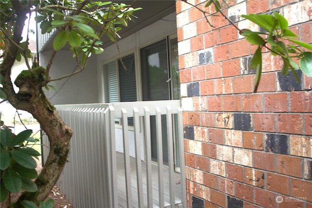 12602 NE 118th St, Kirkland, WA 98034 - exterior details featuring brick siding