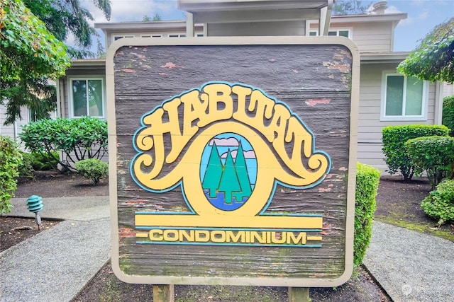 view of community / neighborhood sign