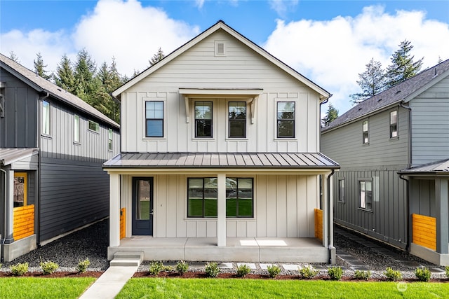 view of modern farmhouse style home