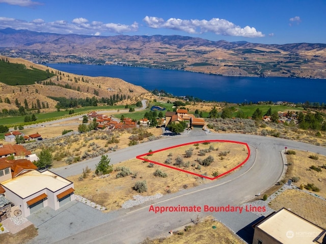 Listing photo 2 for 389 Sabio Way, Chelan WA 98816