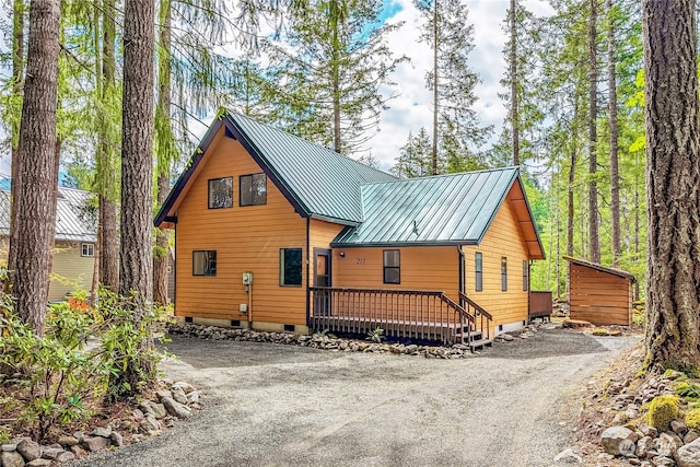 view of front of home featuring a deck