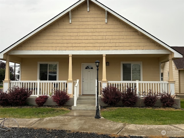 bungalow featuring a porch