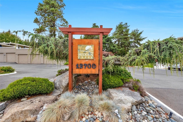 community sign with a garage