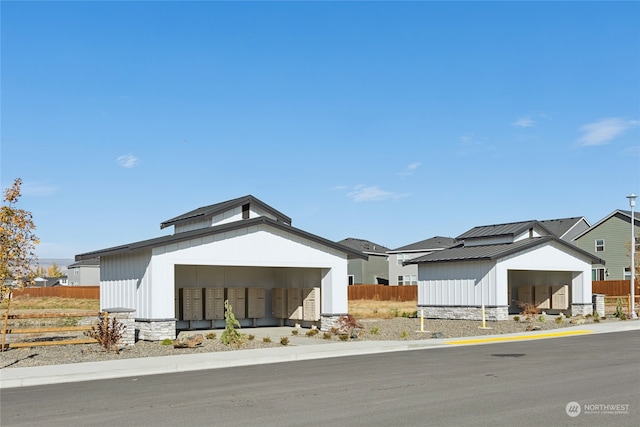 view of modern farmhouse style home