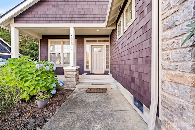 1001 Lakeview Dr, Ilwaco, WA 98624 - property entrance featuring a porch
