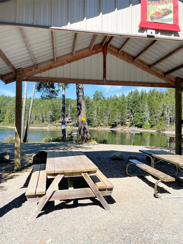 111 N Colony Surf Dr, Lilliwaup, WA 98555