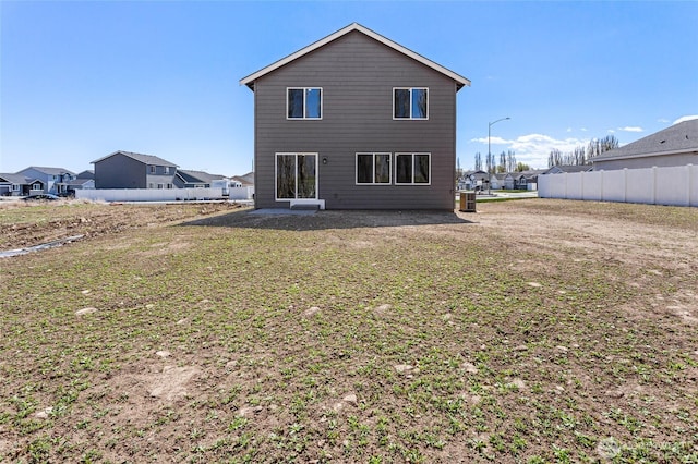 518 Chinook Winds Ln, Tieton, WA 98947 - rear view of property featuring fence and a patio