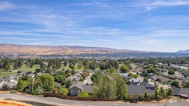 Listing photo 2 for 1845 Broadway Pl, Wenatchee WA 98801