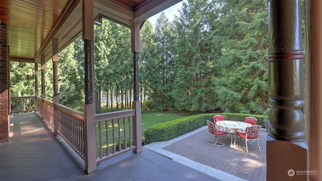 view of patio featuring covered porch