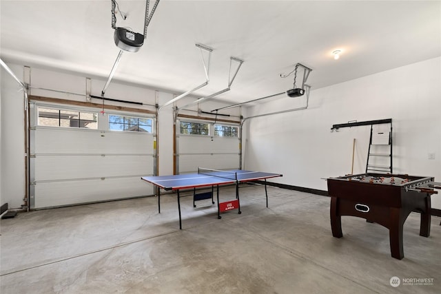 73 Sweet Shop Ln, Cle Elum, WA 98922 - garage featuring baseboards and a garage door opener