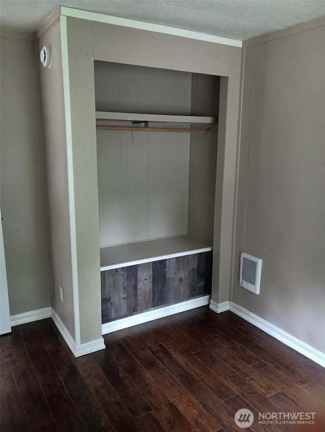 8 Griffard St, Copalis Beach, WA 98535 - view of closet