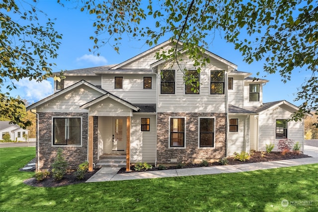 view of front of house with a front yard