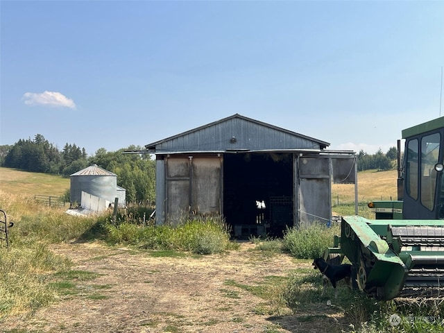 view of outbuilding featuring an outdoor structure