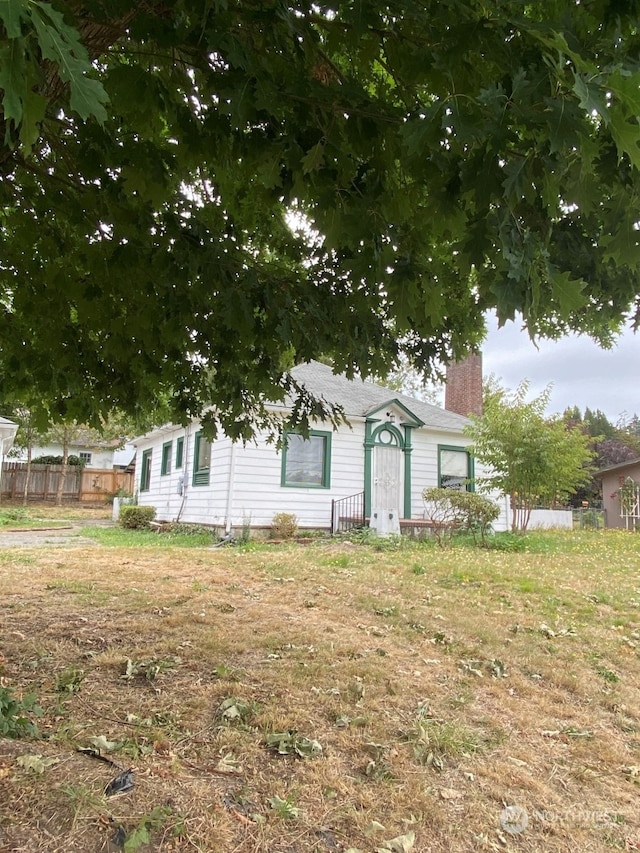 exterior space featuring a yard