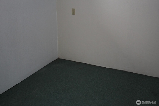 403 S Alder St, Odessa, WA 99159 - unfurnished room featuring dark colored carpet