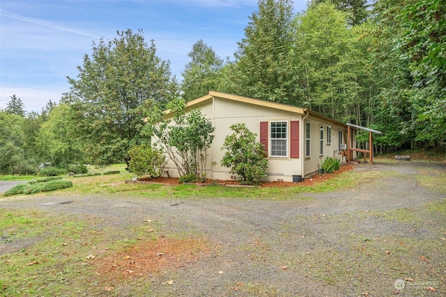 11 SE Fuchsia Ave, Shelton, WA 98584 - view of side of home