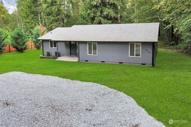 view of front of house with a front yard