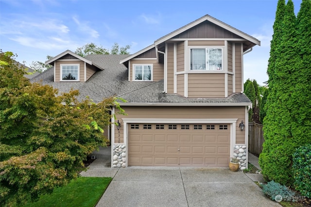 view of front of house featuring a garage