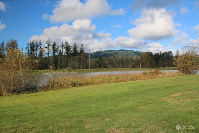 Listing photo 2 for 18177 Bow Lake Ln, Bow WA 98232