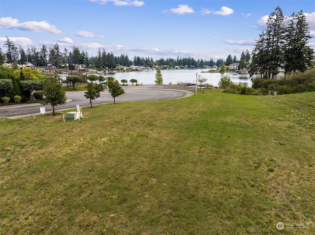 Listing photo 3 for 1828 176th Ave E, Lake Tapps WA 98391