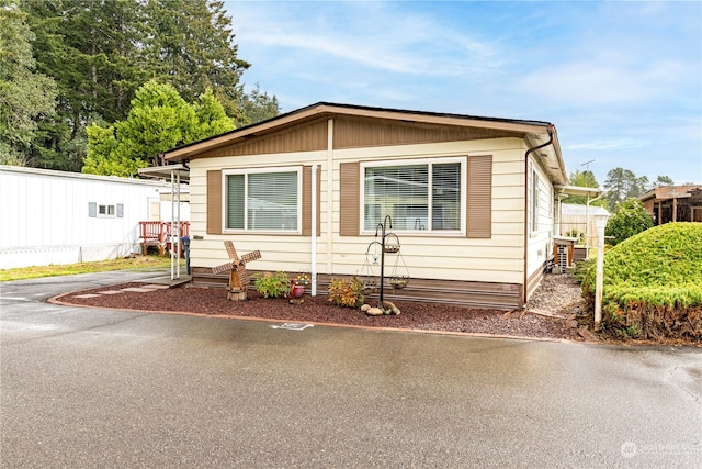 view of manufactured / mobile home