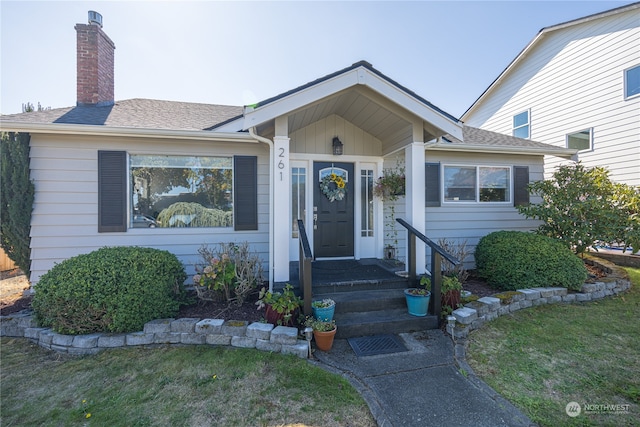 view of front of home with a front yard