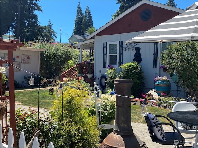 view of side of property