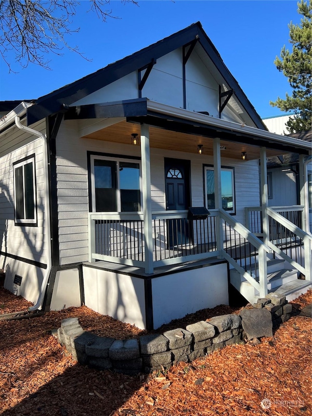 view of front of house featuring covered porch