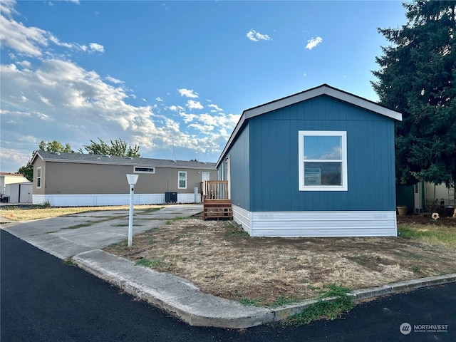 view of manufactured / mobile home