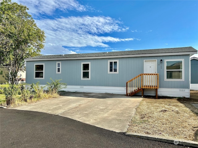 view of manufactured / mobile home