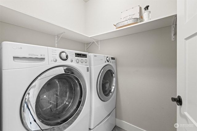 131 Sonoma Pl, Walla Walla, WA 99362 - washroom with separate washer and dryer, baseboards, and laundry area