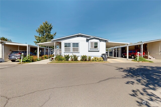 view of manufactured / mobile home