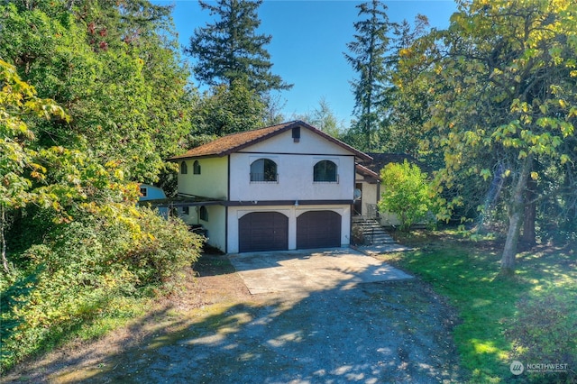 view of front of house featuring a garage