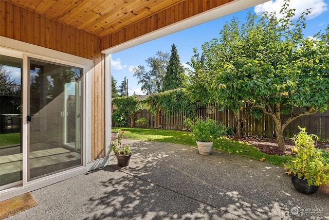 120 E 52nd St, Tacoma, WA 98404 - view of patio