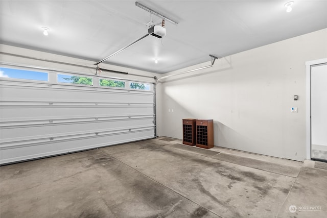 120 E 52nd St, Tacoma, WA 98404 - garage with a garage door opener