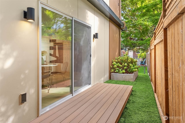 exterior space with a yard