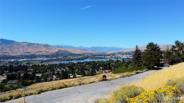 Listing photo 3 for 5 Butkovich Dr, East Wenatchee WA 98802