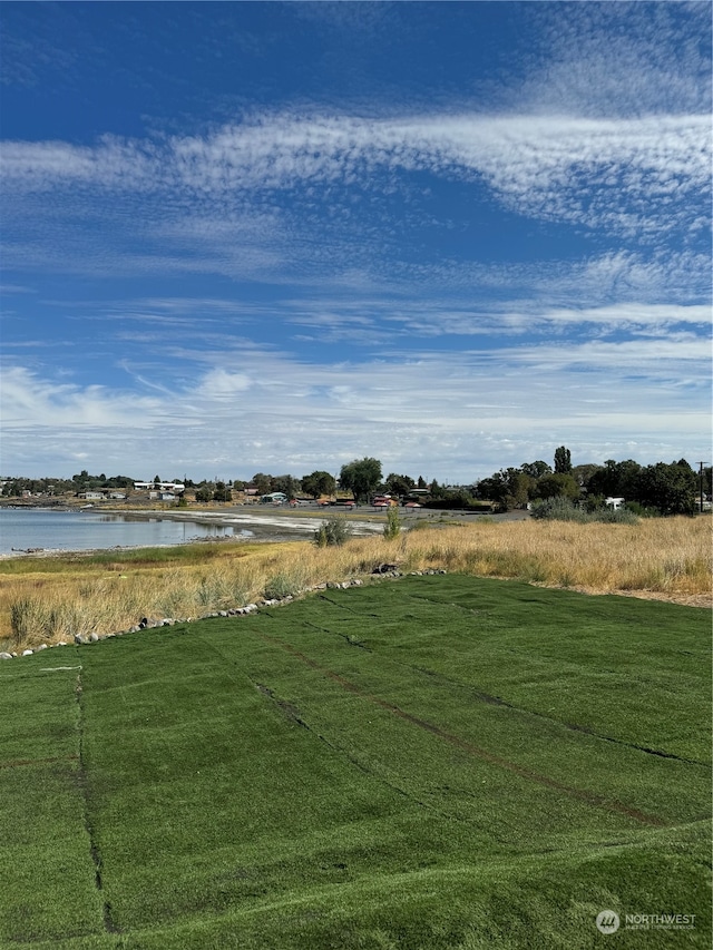 view of yard with a water view